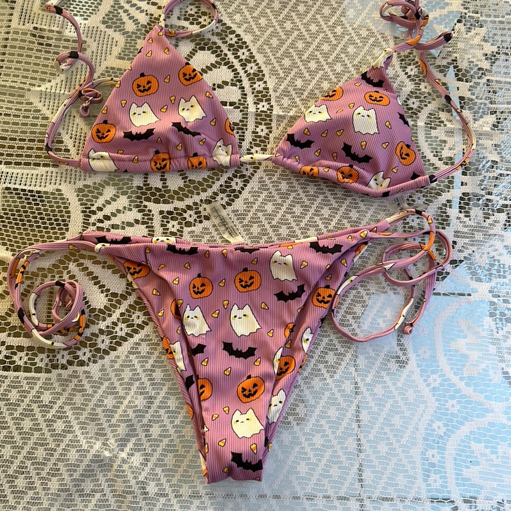 Zaful brand Halloween bathing suit size Medium gently used